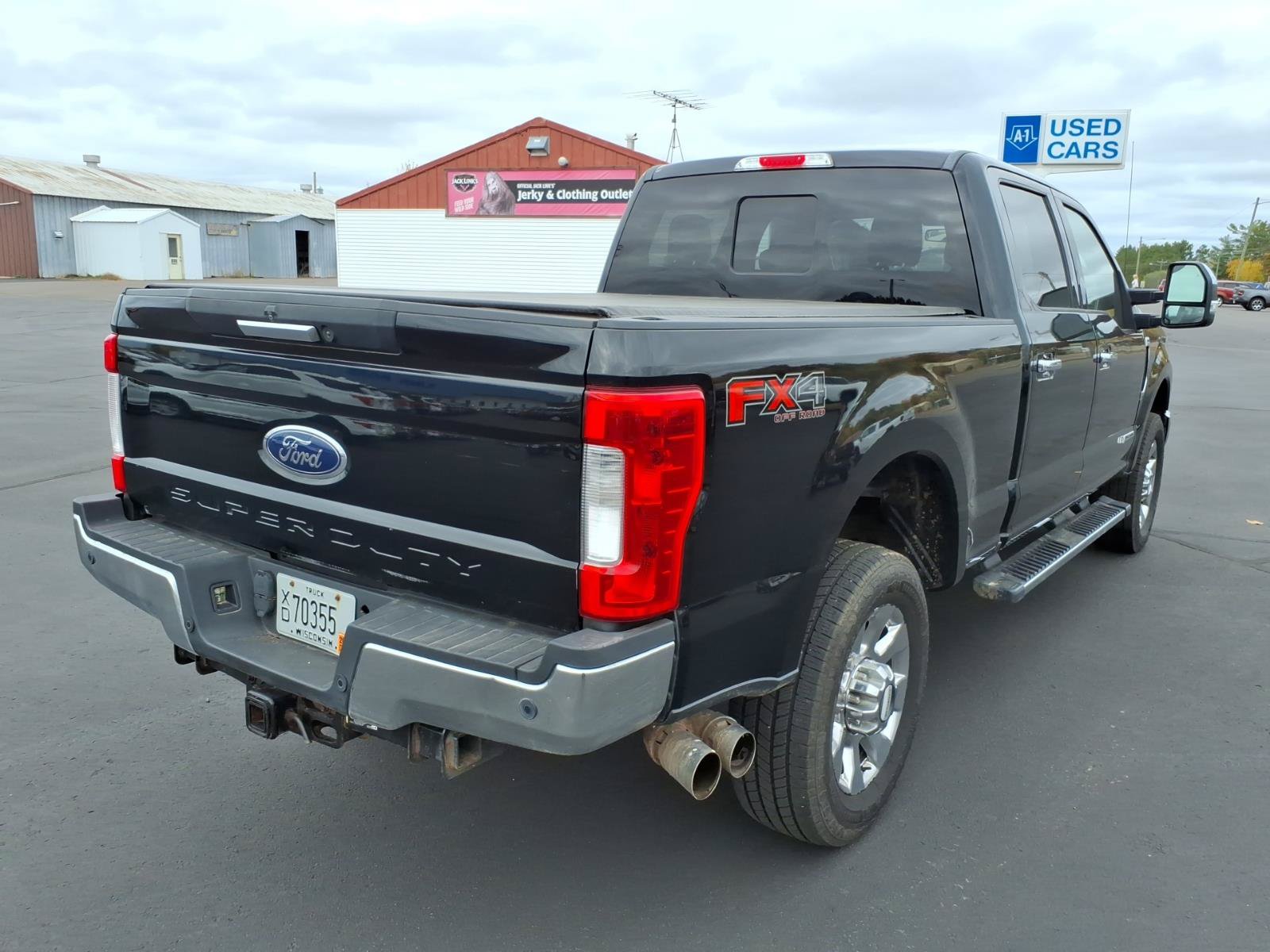 Used 2017 Ford F350 Lariat w/ Chrome Package AWD/4WD image 6