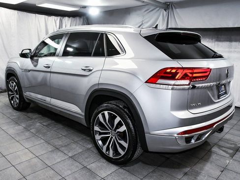 Used 2021 Volkswagen Atlas Cross Sport SEL R-Line image 4