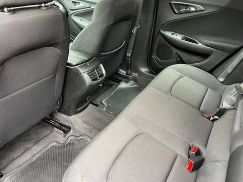 Used 2023 Chevrolet Malibu LT FWD image 15