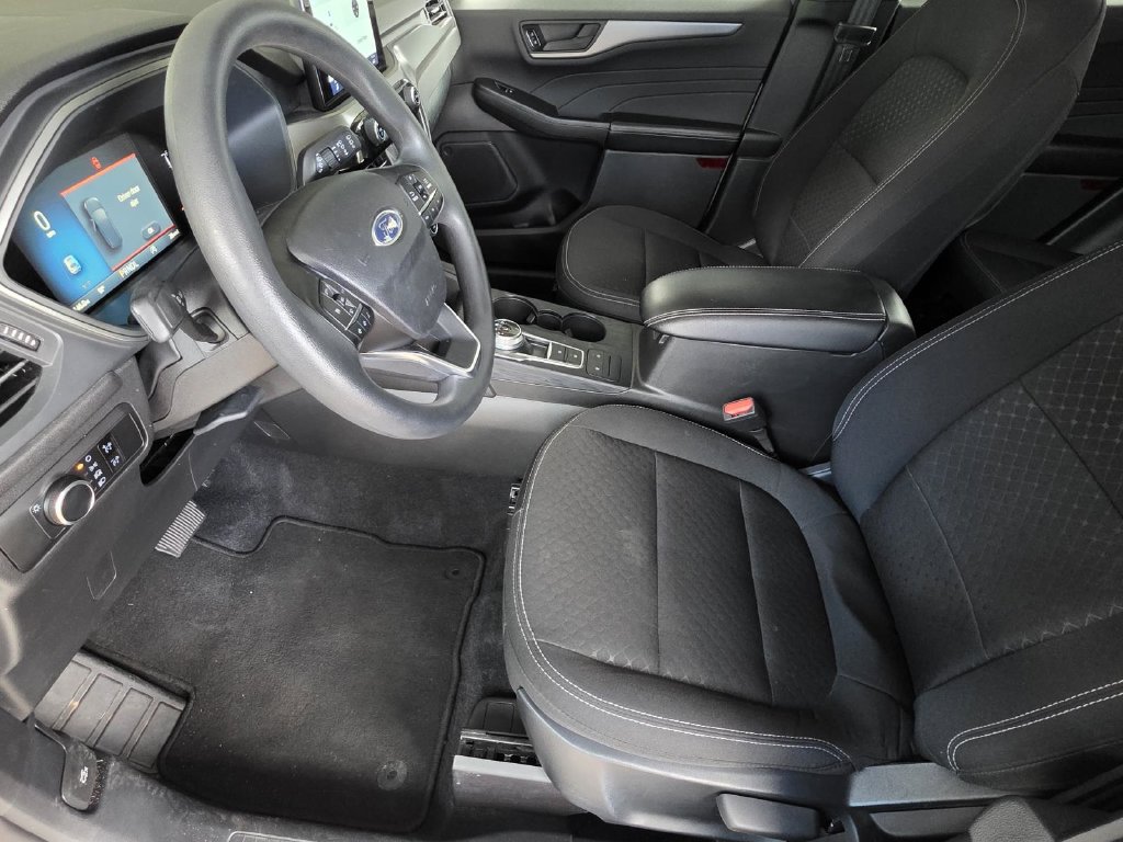 Used 2025 Ford Escape Active FWD image 6