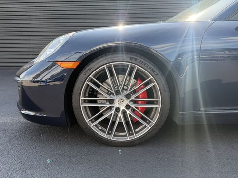 Used 2019 Porsche 911 Carrera S RWD image 10