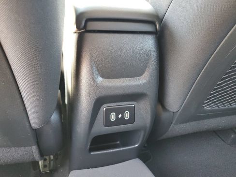 Used 2026 Hyundai Venue SEL FWD image 14