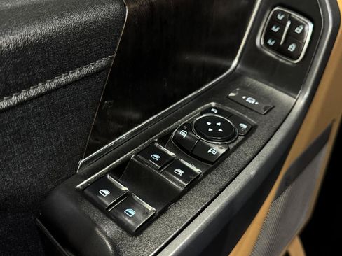 Used 2023 Ford F350 Lariat w/ FX4 Off-Road Package AWD/4WD image 31