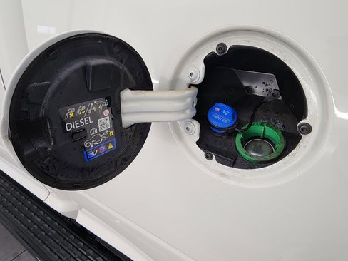 Used 2024 RAM 2500 Laramie w/ Night Edition image 38