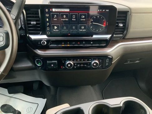 Certified 2025 GMC Sierra 1500 SLT image 21