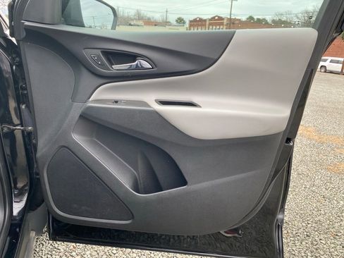 Used 2022 Chevrolet Equinox LT image 22