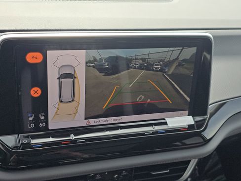 New 2026 Volkswagen Atlas Peak Edition AWD/4WD image 10