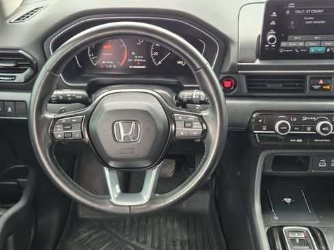 Used 2024 Honda Pilot Touring image 26