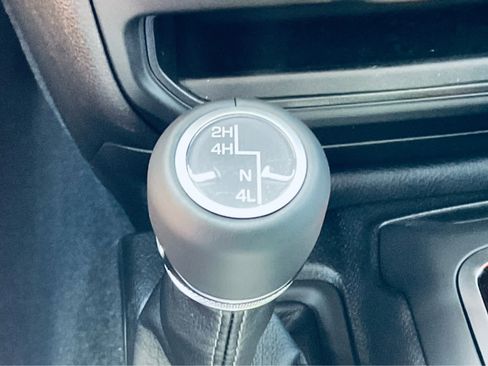 Used 2025 Jeep Wrangler Sahara w/ Technology Group image 63