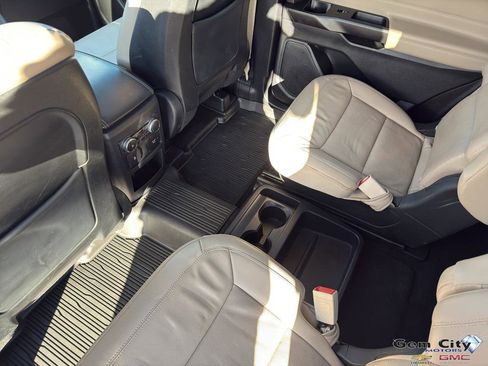 Used 2020 Ford Explorer Limited w/ Class III Trailer Tow Package image 16