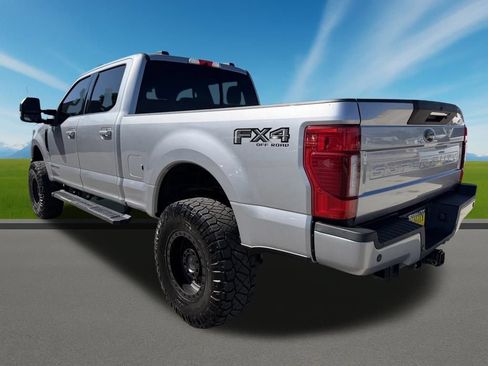 Used 2022 Ford F350 Lariat w/ Lariat Ultimate Package AWD/4WD image 3