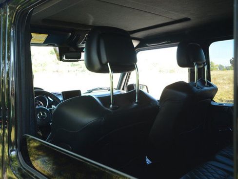Used 2015 Mercedes-Benz G 63 AMG 4MATIC image 41