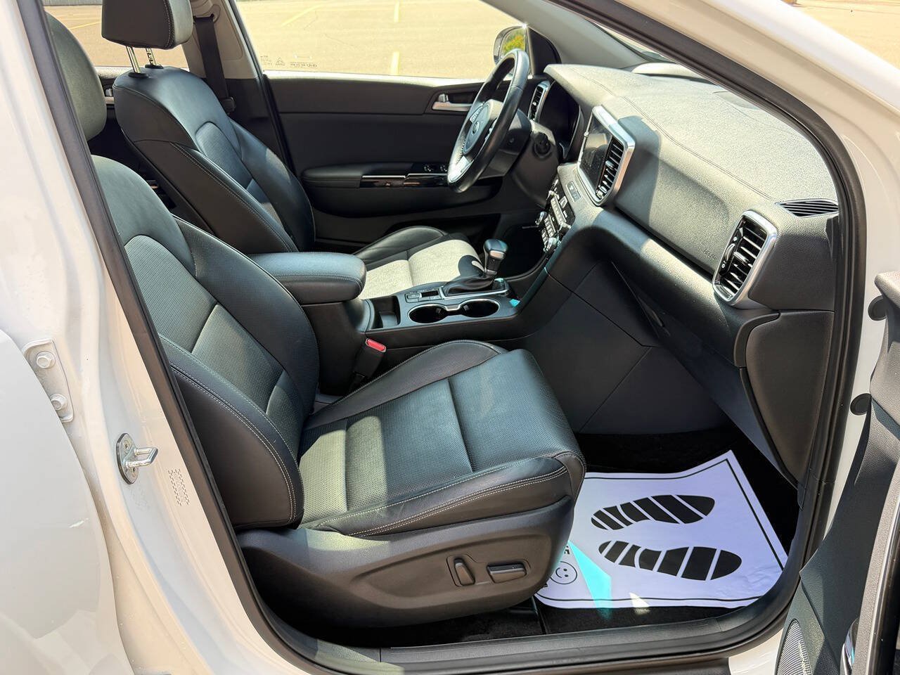 Used 2022 Kia Sportage EX w/ EX Technology Package AWD/4WD image 17