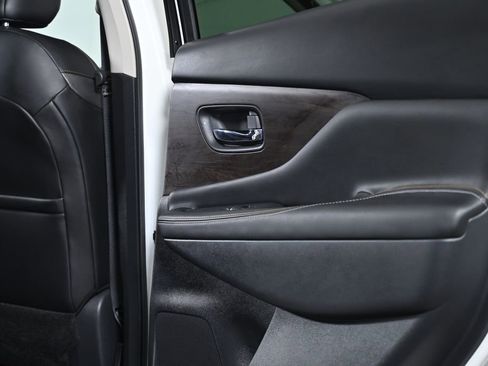 Used 2022 Nissan Murano Platinum w/ Cargo Package image 35