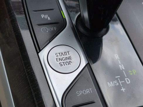 Used 2019 BMW 330i Sedan w/ Convenience Package RWD image 28