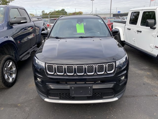 Used 2023 Jeep Compass Limited w/ Sun and Sound Group AWD/4WD image 4