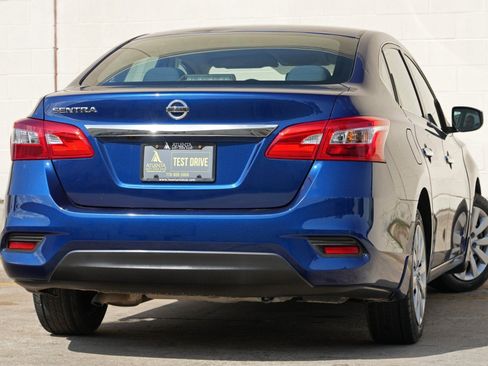 Used 2019 Nissan Sentra S FWD image 4
