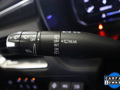 Used 2024 GMC Yukon AT4 w/ Technology Package image 30