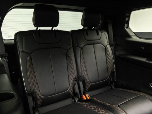 Used 2025 Jeep Grand Cherokee L Summit image 36