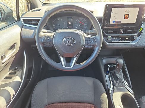 Used 2023 Toyota Corolla SE w/ SE Premium Package FWD image 11
