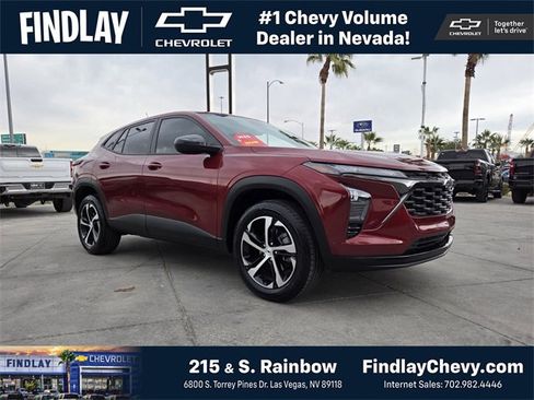 Certified 2024 Chevrolet Trax RS w/ Driver Confidence Package image 1