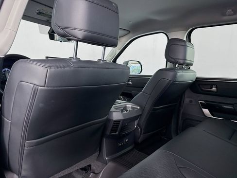 Used 2024 Toyota Tundra Limited image 42