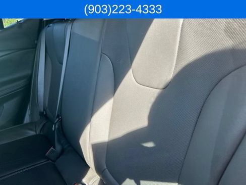 Used 2024 Buick Encore GX Sport Touring FWD image 40