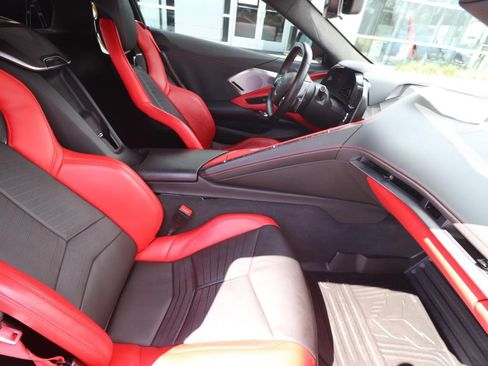 Used 2021 Chevrolet Corvette Stingray Premium Cpe w/ Z51 Performance Package RWD image 9