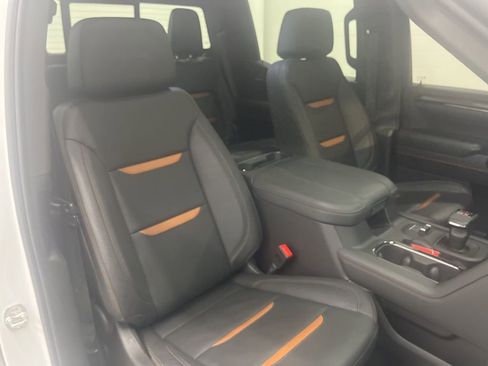 Used 2025 GMC Sierra 1500 AT4 w/ AT4 Premium Package image 40