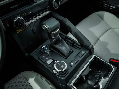 New 2026 Toyota Tacoma Limited AWD/4WD image 25