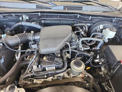 Used 2019 Toyota Tacoma SR RWD image 21