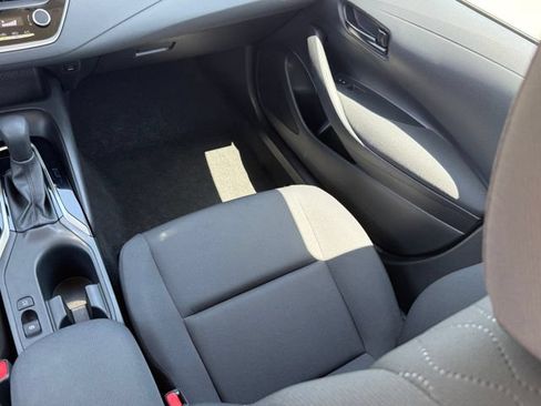 Used 2024 Toyota Corolla LE FWD image 28