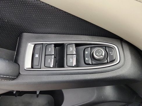 Used 2021 Subaru Ascent Touring AWD/4WD image 10
