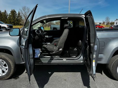 Used 2022 Chevrolet Colorado LT w/ Fleet Safety Package image 23