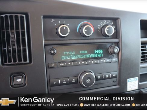Used 2022 Chevrolet Express 3500 w/ Power Convenience Package RWD image 17