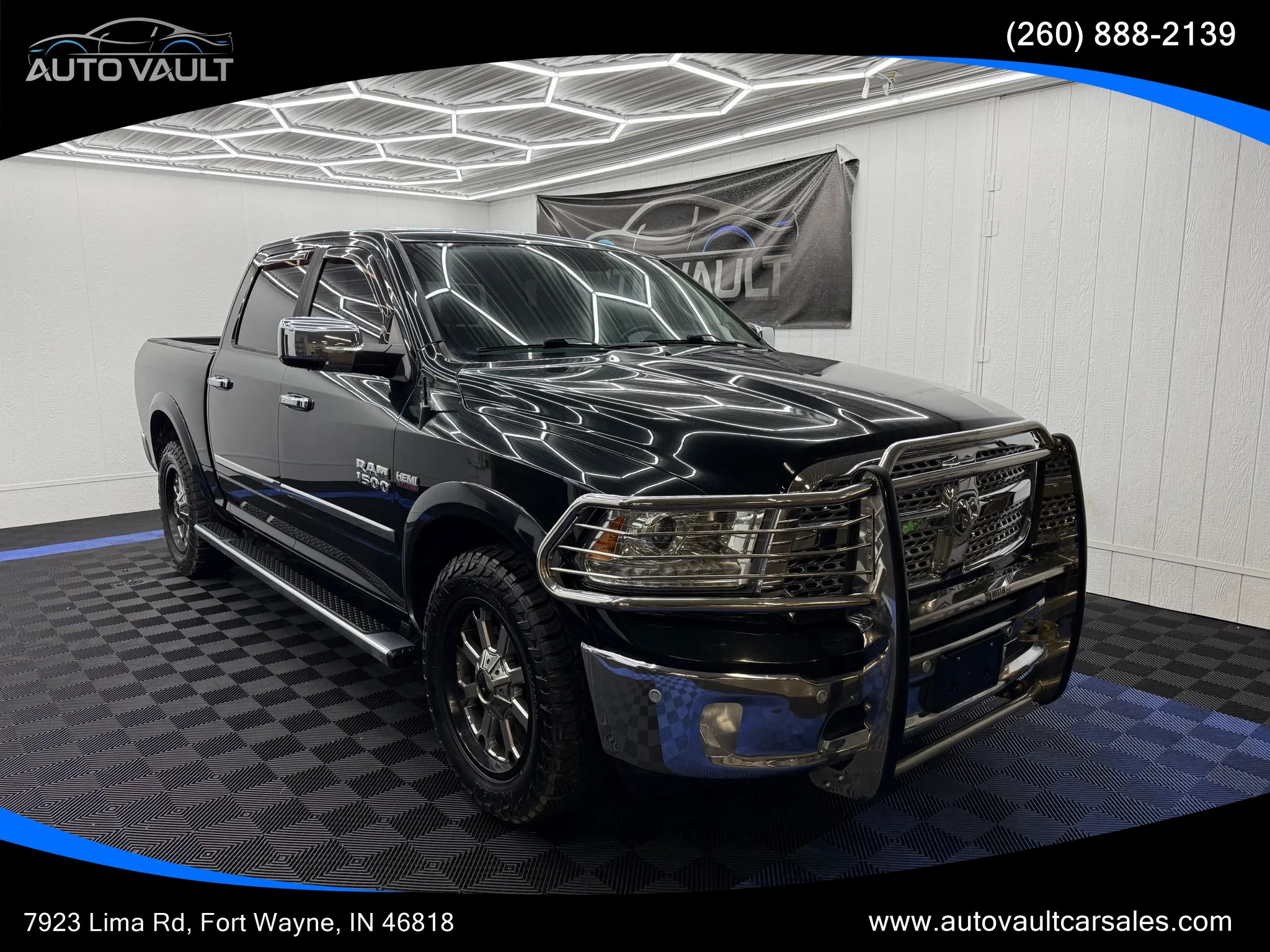 Used 2016 RAM 1500 Laramie w/ Convenience Group AWD/4WD image 1