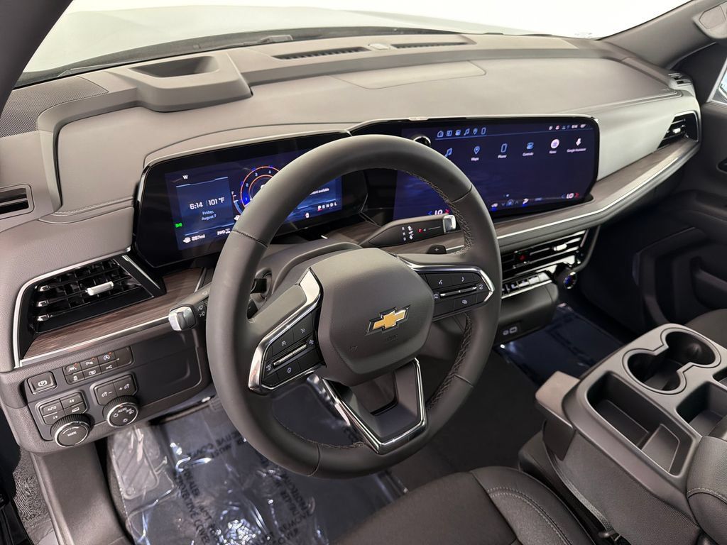 Used 2026 Chevrolet Tahoe LS AWD/4WD image 13