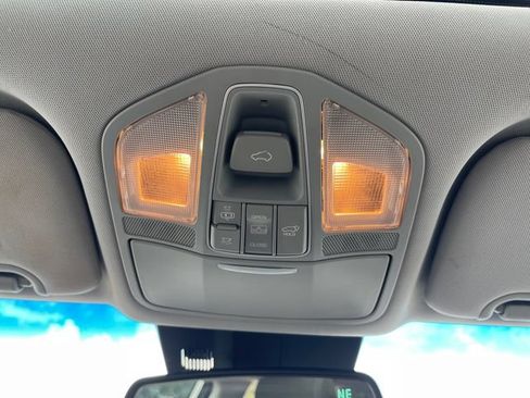 Used 2017 Hyundai Santa Fe AWD image 27