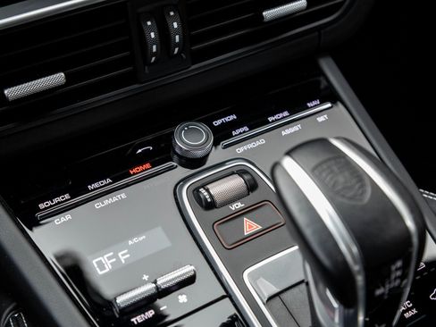 Certified 2023 Porsche Cayenne Turbo image 26
