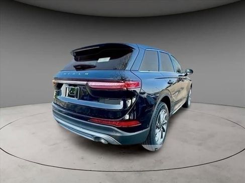 New 2024 Lincoln Corsair AWD w/ Equipment Group 102A image 5