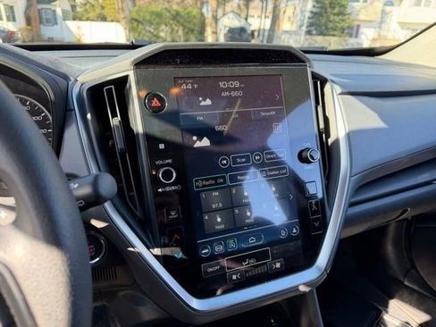 Used 2024 Subaru Crosstrek 2.0i Premium image 28