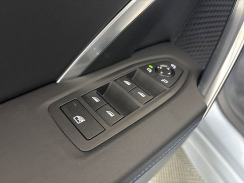 Certified 2025 BMW X2 xDrive28i w/ M Sport Package image 21