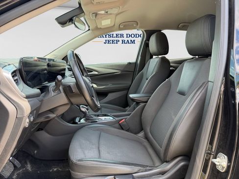 Used 2024 Buick Encore GX Preferred FWD image 21