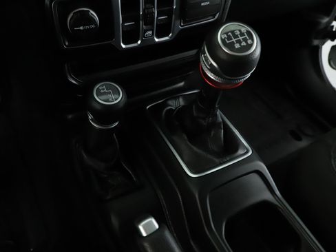 Used 2021 Jeep Wrangler Unlimited Sport image 14