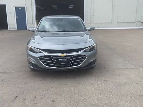 Used 2023 Chevrolet Malibu LT image 3