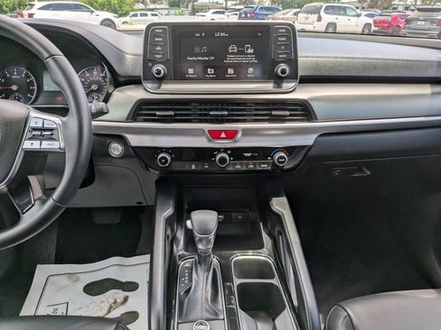 Used 2020 Kia Telluride LX FWD image 16