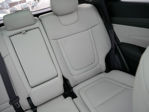 Certified 2025 Hyundai Tucson Limited image 14