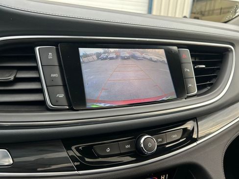 Used 2018 Buick Enclave Premium w/ Experience Buick Package image 20