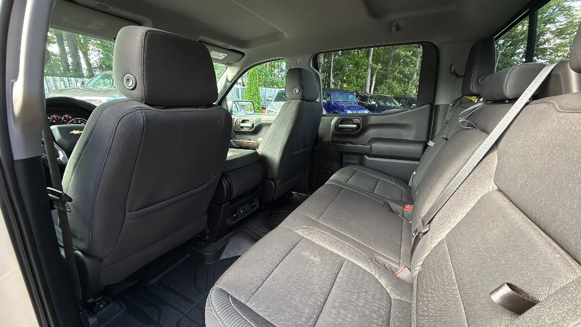 Used 2020 Chevrolet Silverado 1500 LT w/ All-Star Edition AWD/4WD image 23