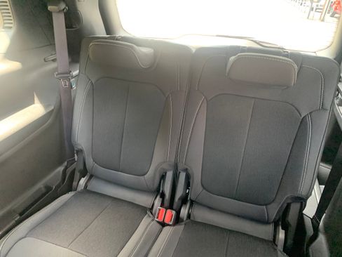 New 2025 Jeep Grand Cherokee L Laredo w/ Luxury Tech Group I image 26